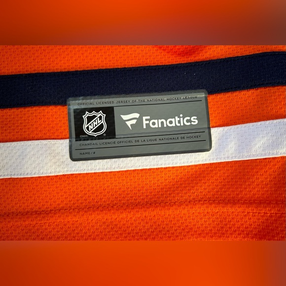 Connor McDavid, Oilers Jersey, Youth L/XL - Picture 5 of 5